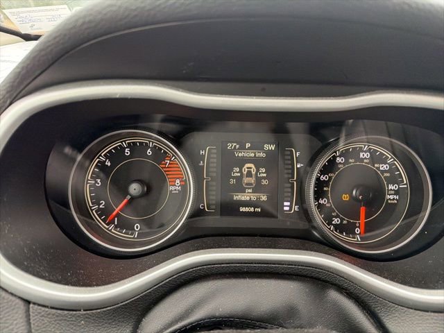 Used 2018 Jeep Cherokee Latitude Plus w/ Comfort/Convenience Group image 15