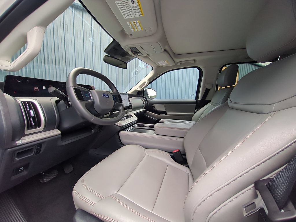 Certified 2025 Ford Expedition Max Active RWD image 13
