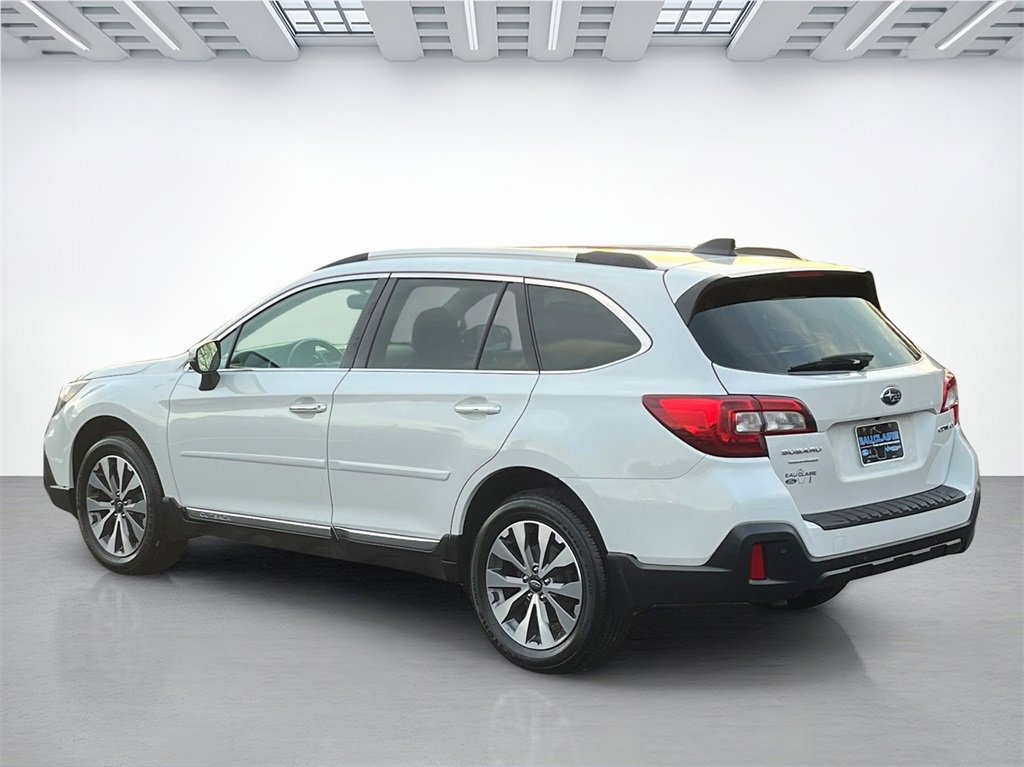 Used 2018 Subaru Outback 2.5i Touring image 5