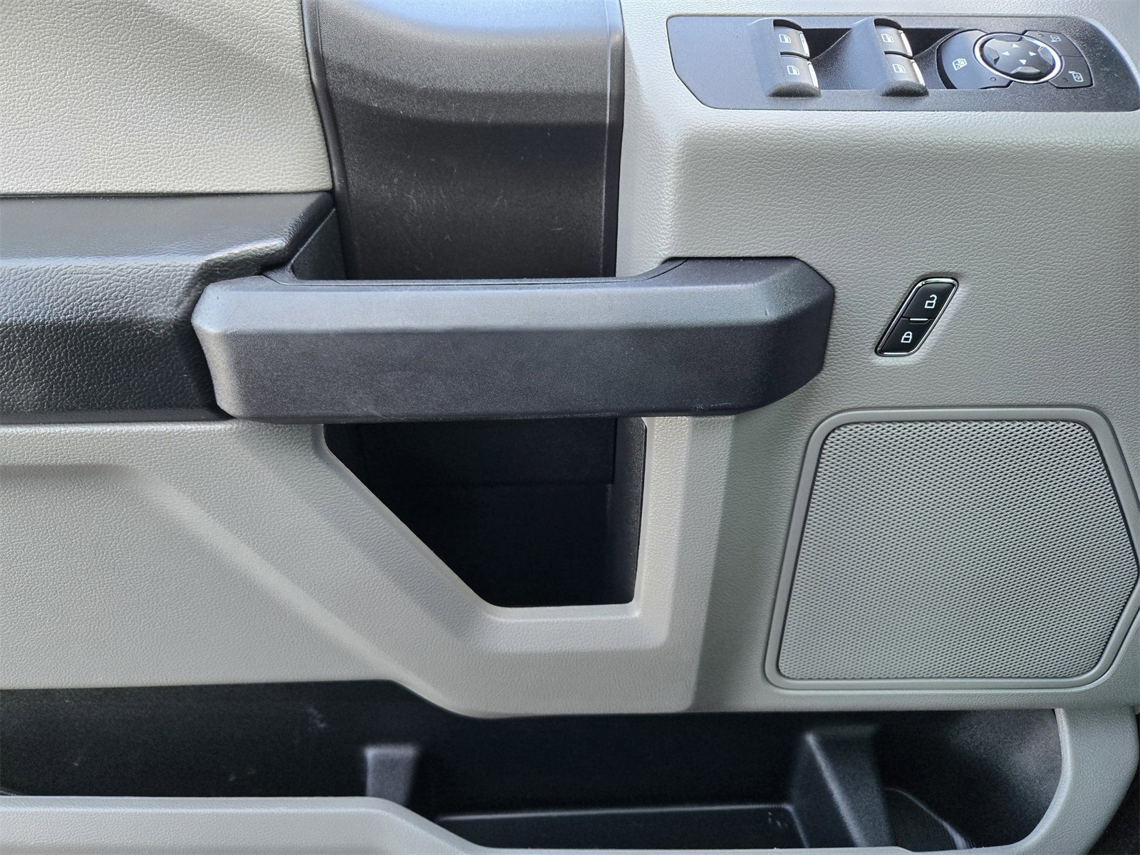 Certified 2018 Ford F150 XL w/ Equipment Group 101A Mid image 20