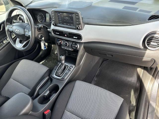 Used 2021 Hyundai Kona SE image 30
