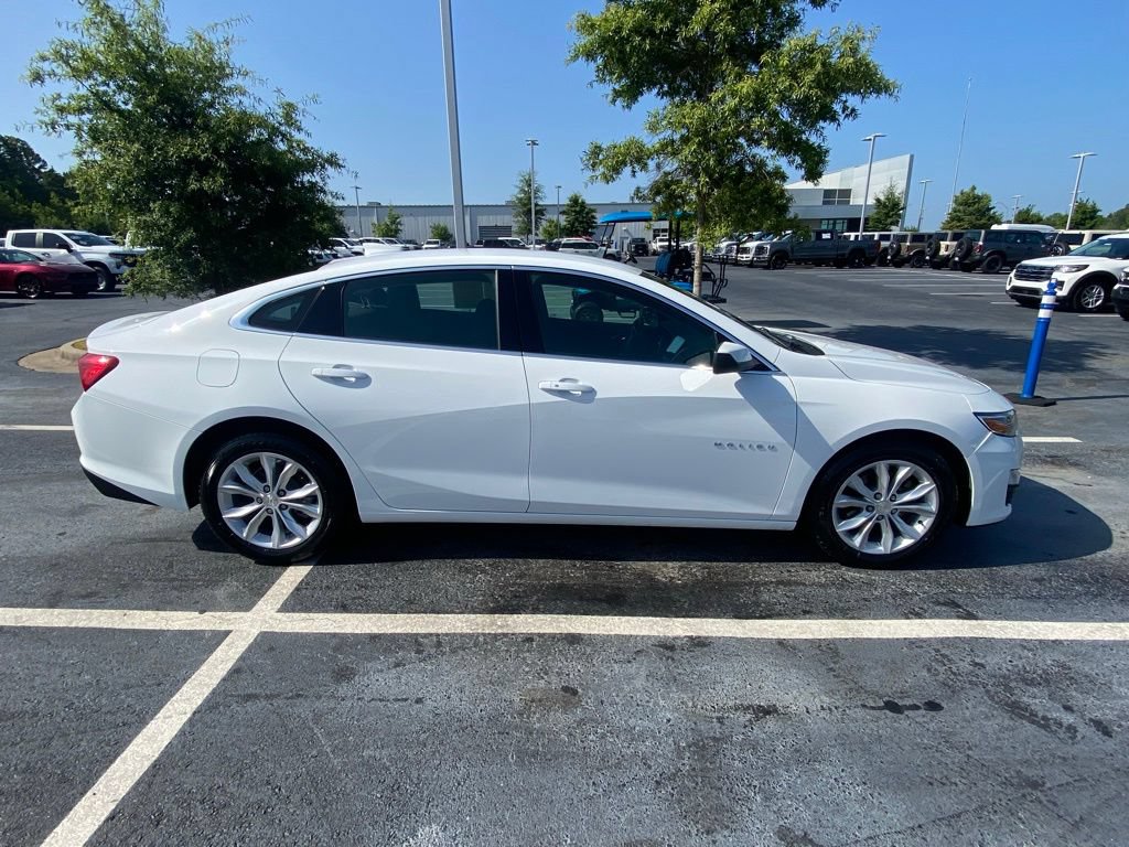 Used 2025 Chevrolet Malibu LT FWD image 8