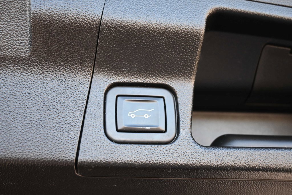 Used 2020 GMC Acadia Denali w/ Trailering Package image 12