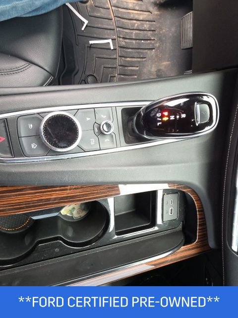 Used 2022 Cadillac Escalade ESV Luxury image 21