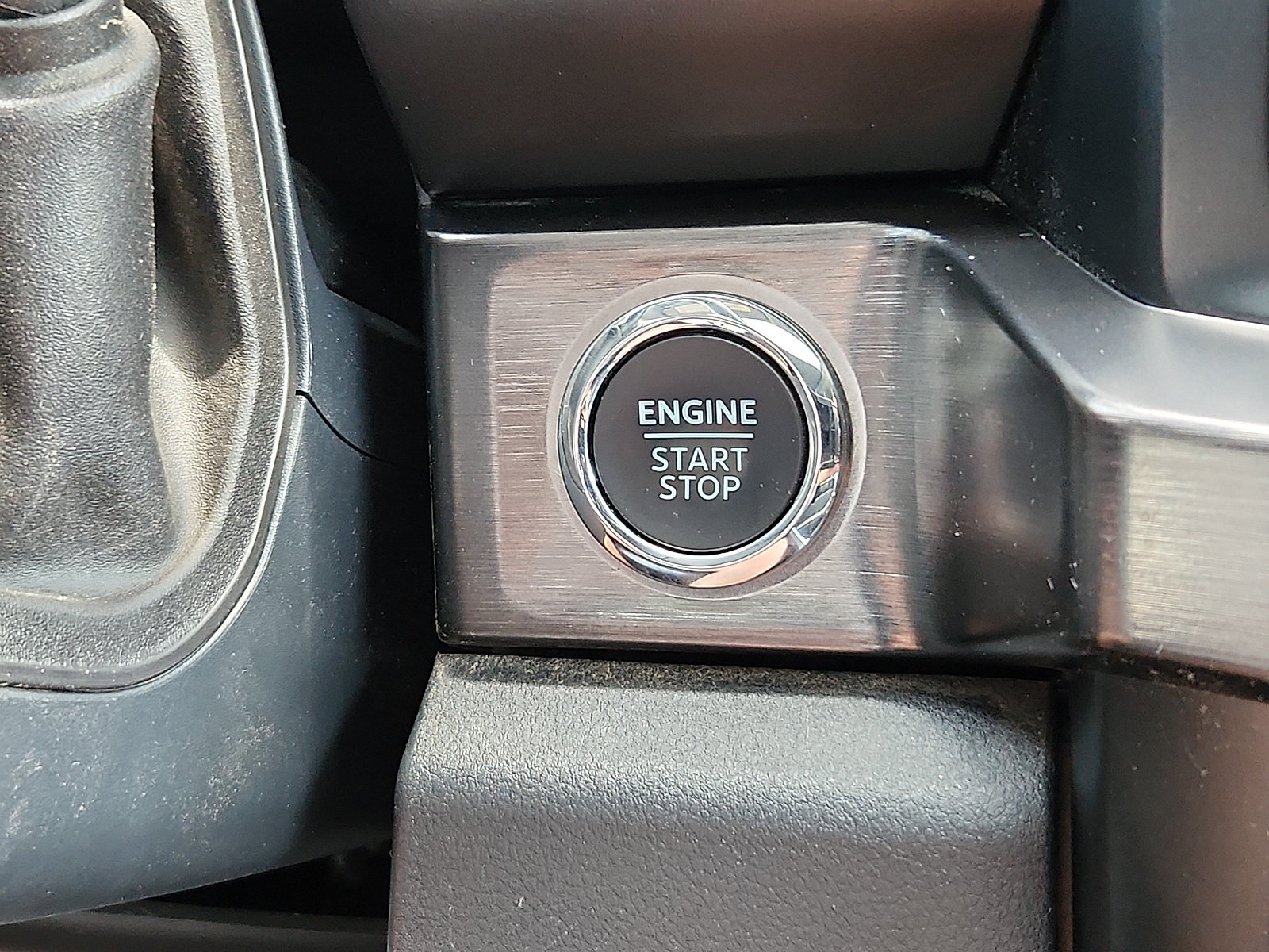 Certified 2024 Ford F350 Lariat w/ Lariat Ultimate Package AWD/4WD image 23