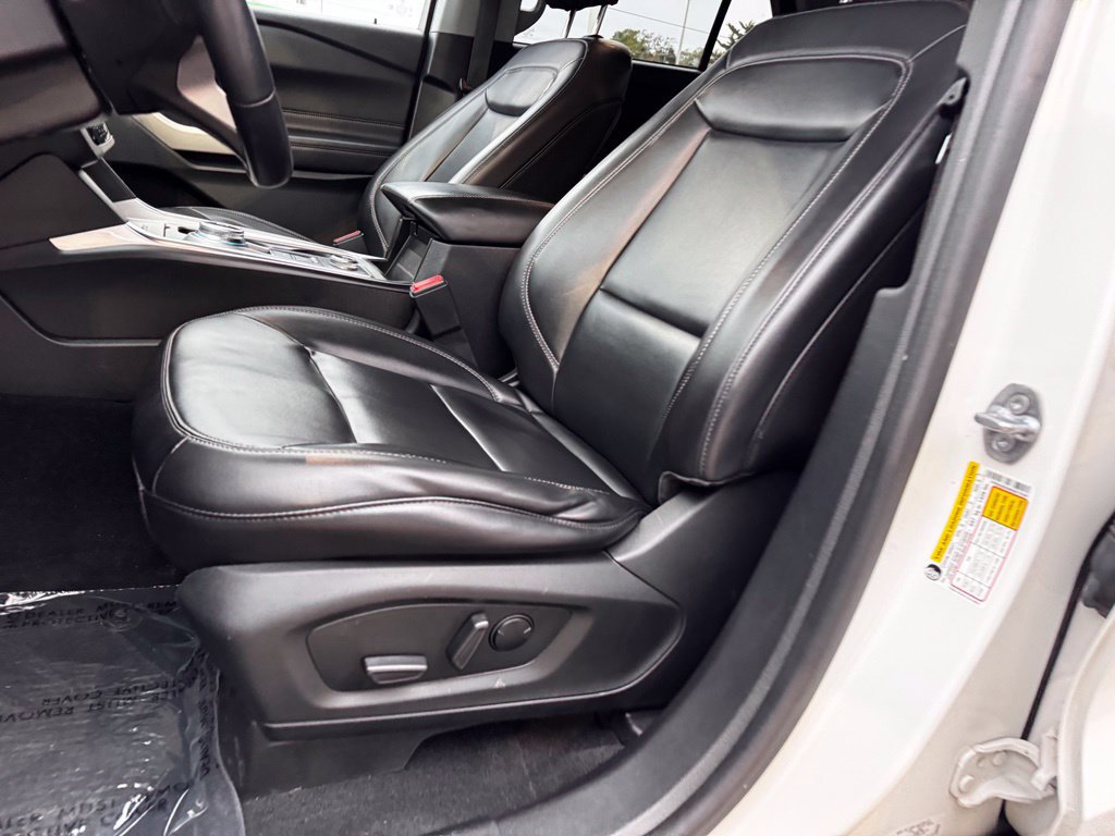 Certified 2021 Ford Explorer XLT w/ Equipment Group 202A AWD/4WD image 6