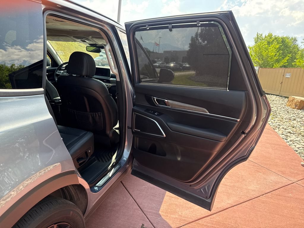 Used 2022 Kia Telluride SX w/ SX Prestige Package AWD/4WD image 27