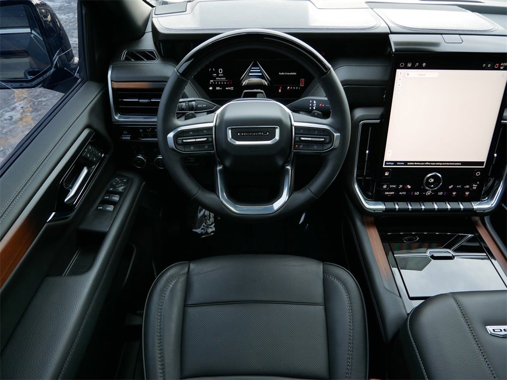 Used 2025 GMC Yukon Denali w/ Denali Reserve Package image 12