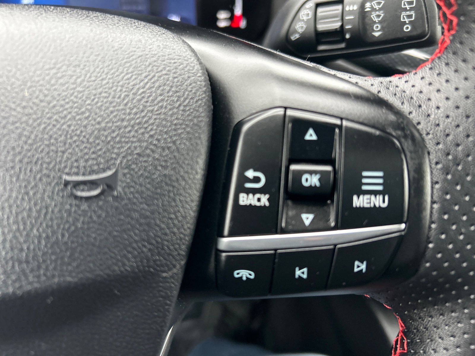 Certified 2023 Ford Escape ST-Line w/ Tech Pack #1 image 26