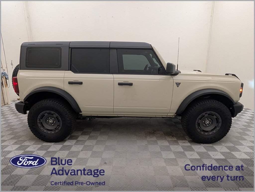 Certified 2025 Ford Bronco 4-Door w/ Sasquatch Package AWD/4WD image 2