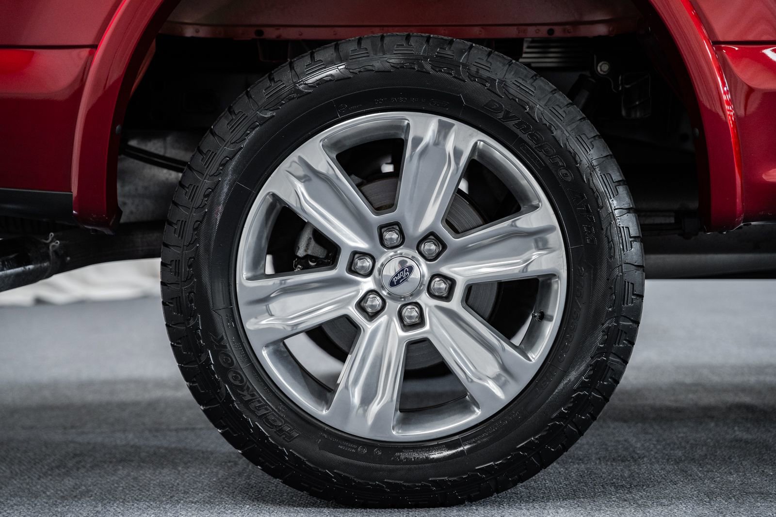 Certified 2018 Ford F150 Platinum w/ Equipment Group 701A Luxury image 28