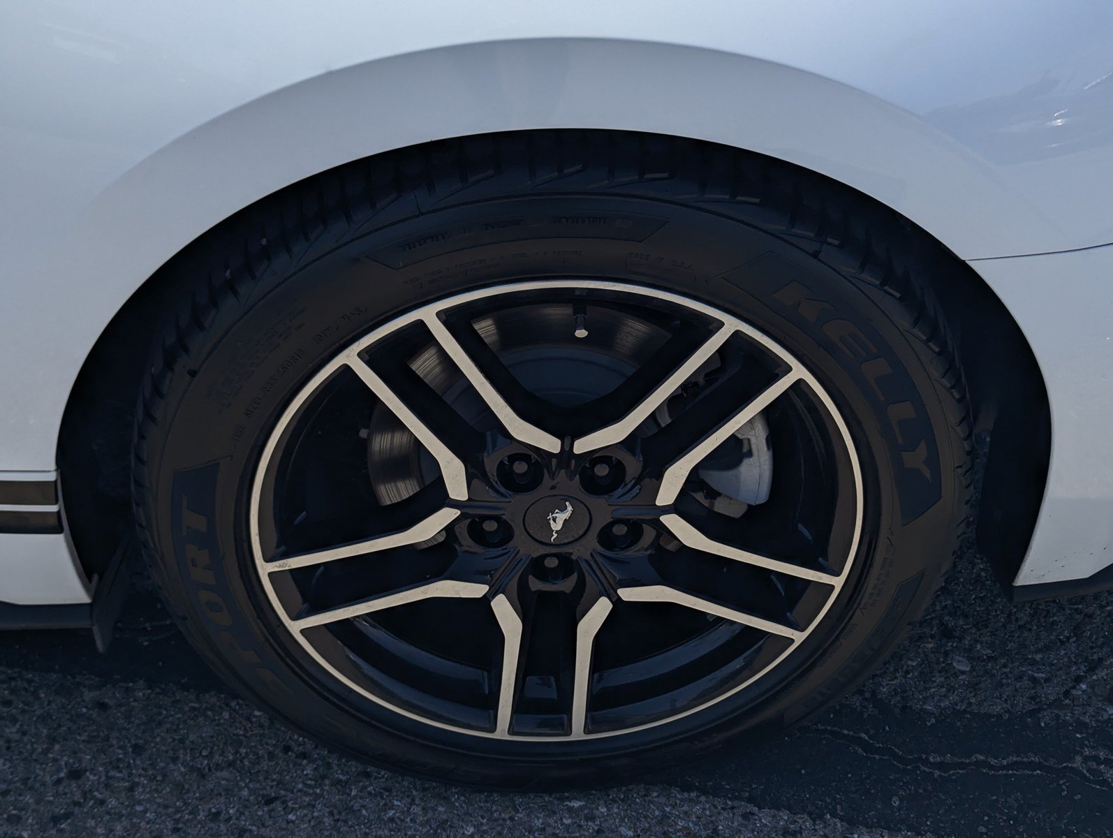 Certified 2018 Ford Mustang Convertible RWD image 7