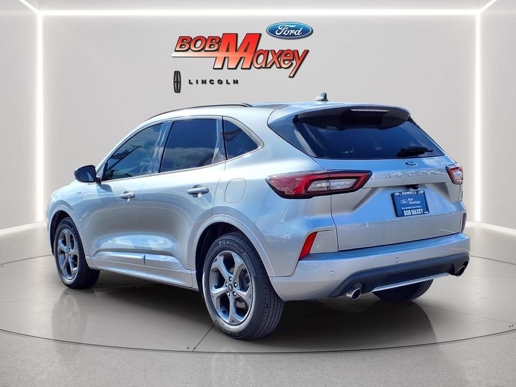 Certified 2024 Ford Escape ST-Line w/ Tech Pack #1 FWD image 7