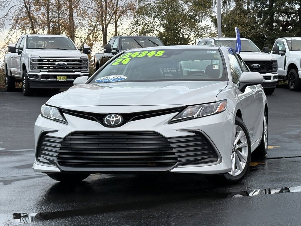 Used 2024 Toyota Camry LE image 7