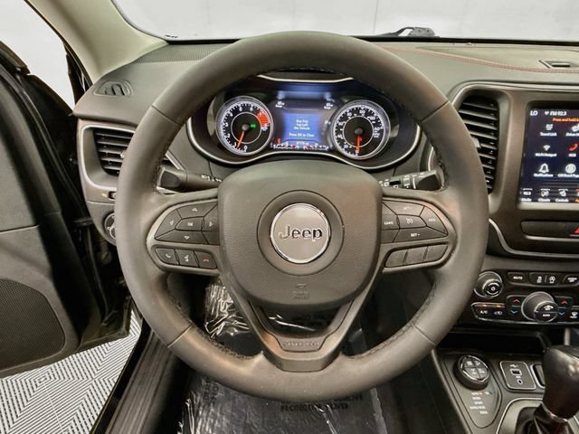 Used 2022 Jeep Cherokee Trailhawk w/ Sun, Sound & Nav Group AWD/4WD image 11
