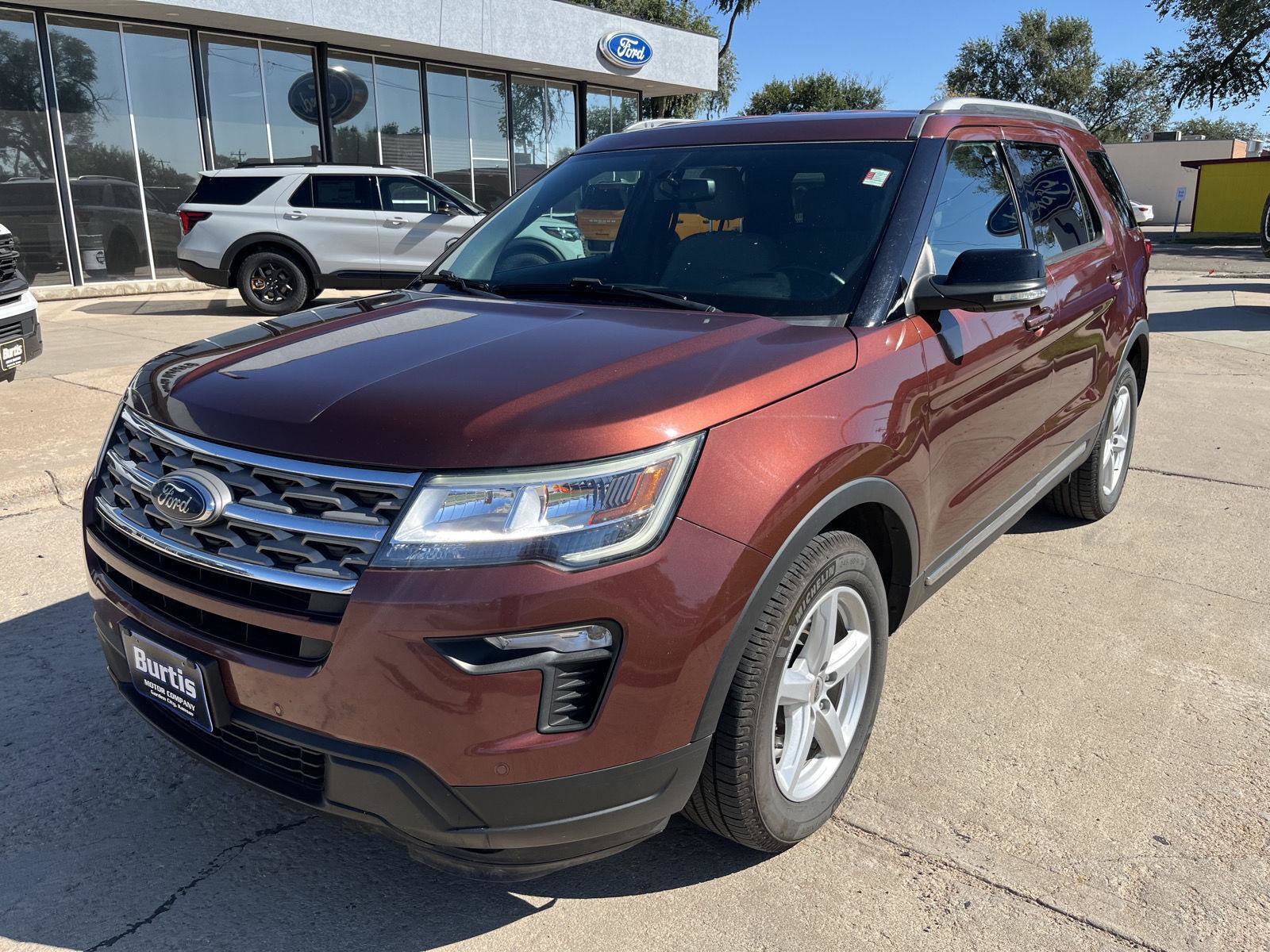 Certified 2018 Ford Explorer XLT w/ Equipment Group 201A FWD image 2