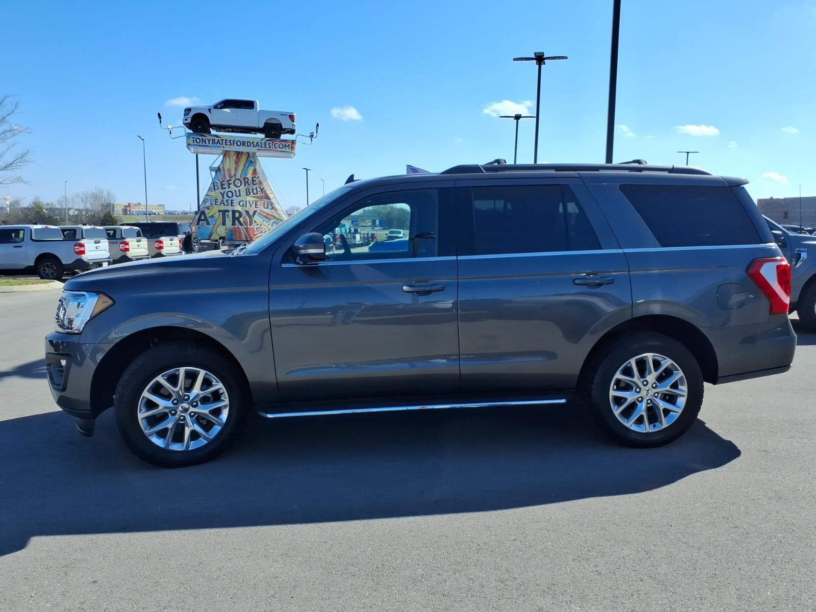 Certified 2021 Ford Expedition XLT image 2