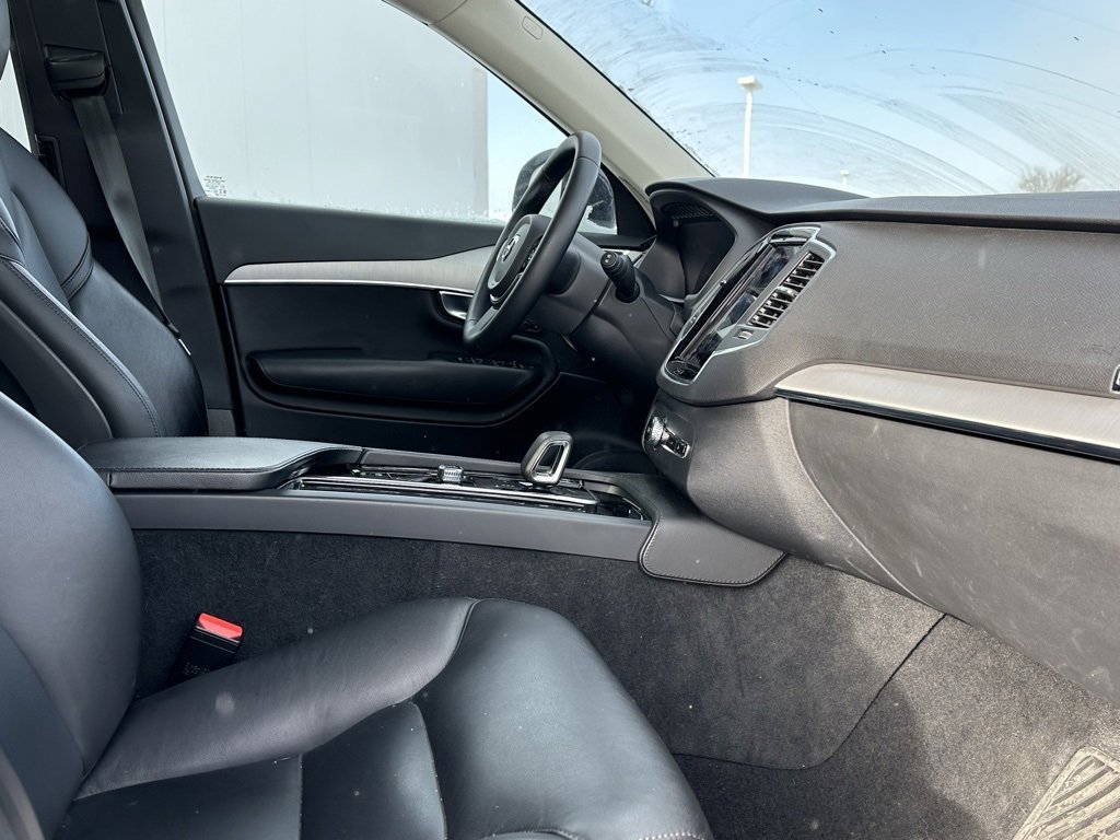 Used 2023 Volvo XC90 B5 Core w/ Protection Package Premier image 21