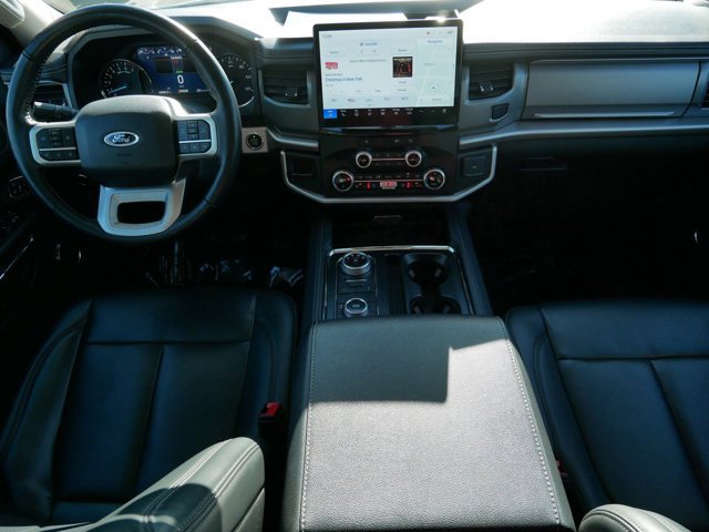 Certified 2024 Ford Expedition XLT image 14