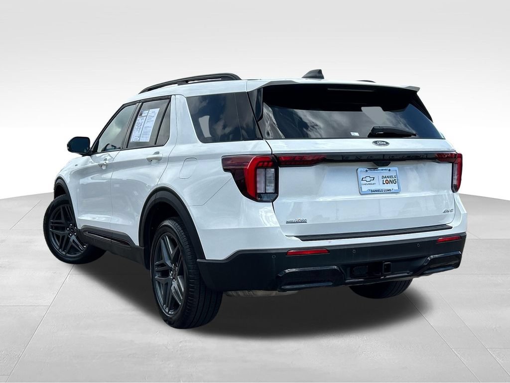 Certified 2025 Ford Explorer ST-Line w/ ST-Line Street Pack AWD/4WD image 38