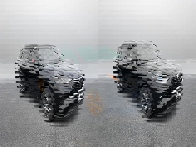 Used 2023 Toyota Highlander Bronze Edition image 5