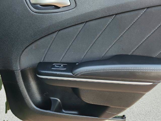 Used 2023 Dodge Charger SXT RWD image 28