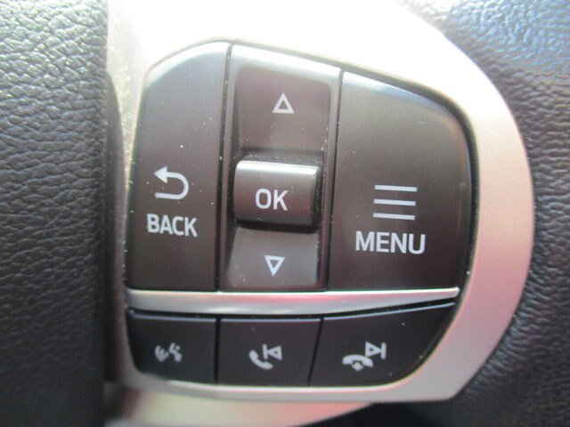 Certified 2021 Ford Explorer XLT w/ Equipment Group 202A AWD/4WD image 9