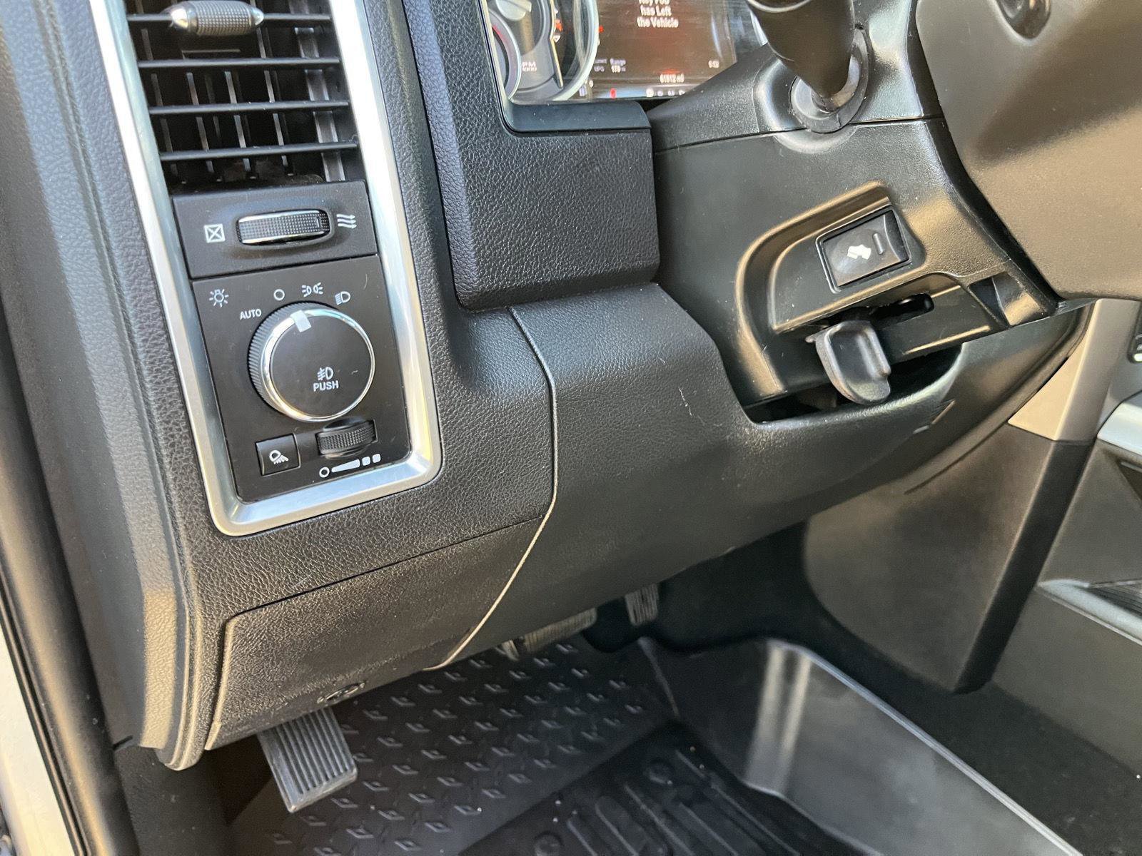 Used 2018 RAM 1500 Limited image 19