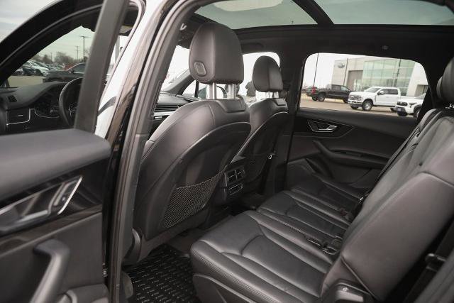 Used 2017 Audi Q7 3.0T Premium image 27