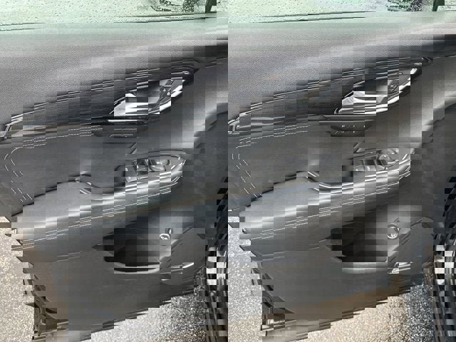 Used 2022 Buick Envision Essence w/ Technology Package I image 12