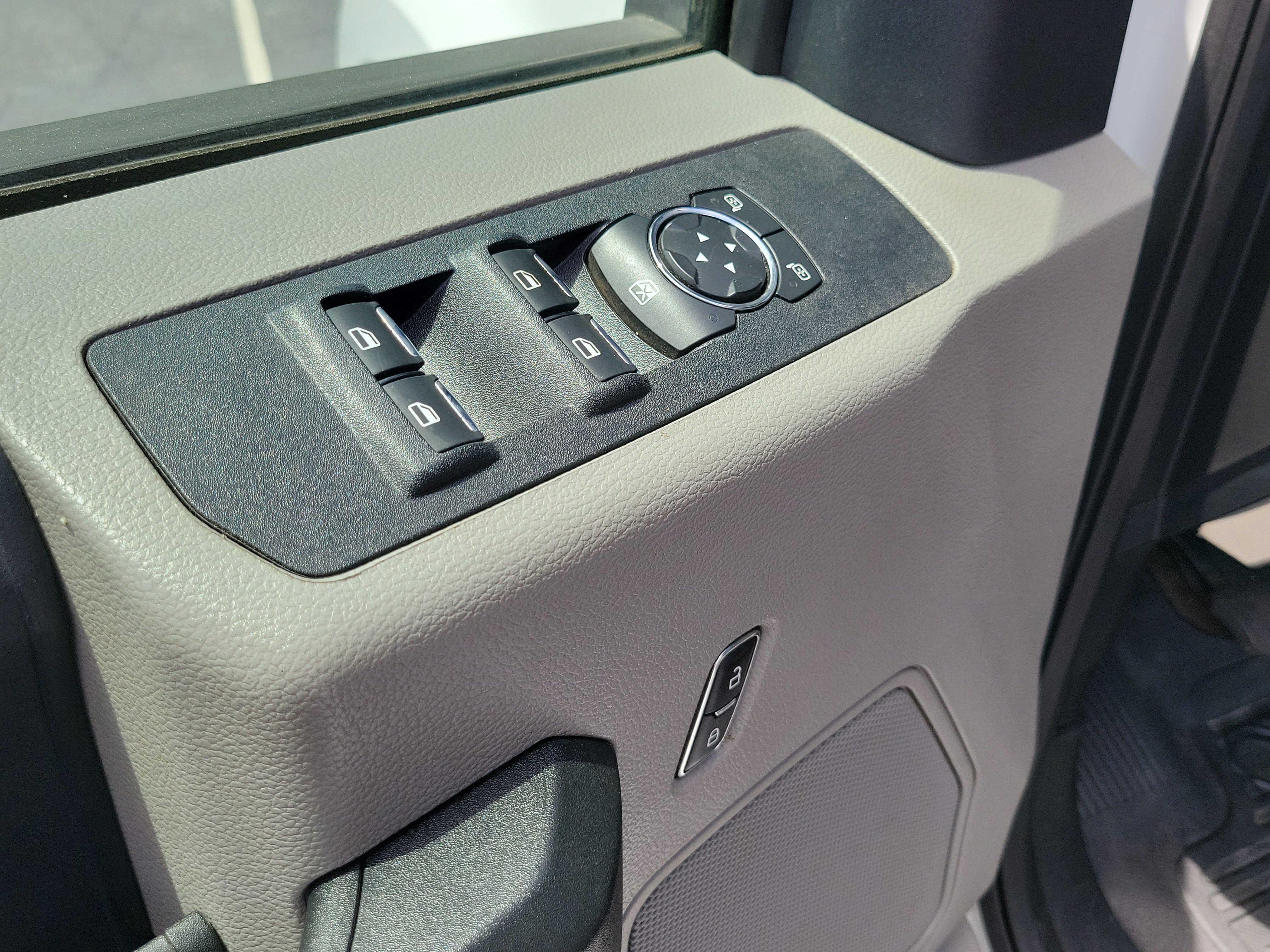 Certified 2019 Ford F250 XL w/ Power Equipment Group RWD image 18