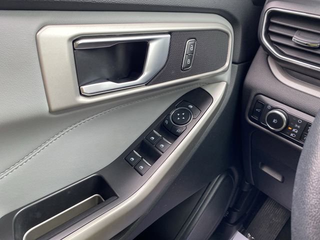 Certified 2023 Ford Explorer XLT w/ Equipment Group 202A image 28