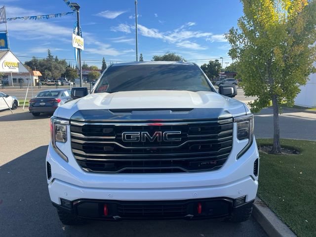 Used 2023 GMC Sierra 1500 AT4 w/ AT4 Premium Package AWD/4WD image 2