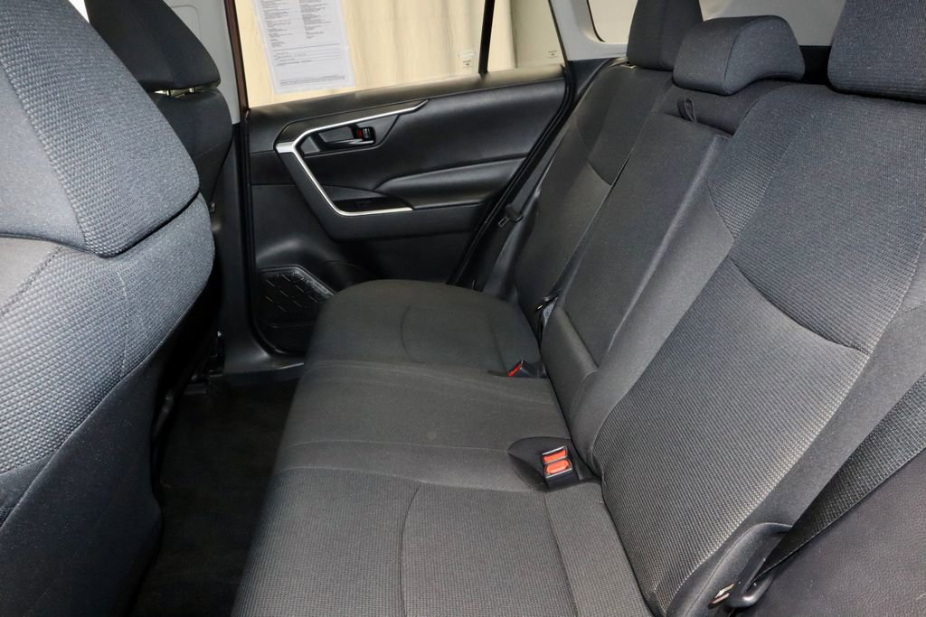 Used 2020 Toyota RAV4 LE w/ Carpet Mat Package FWD image 21