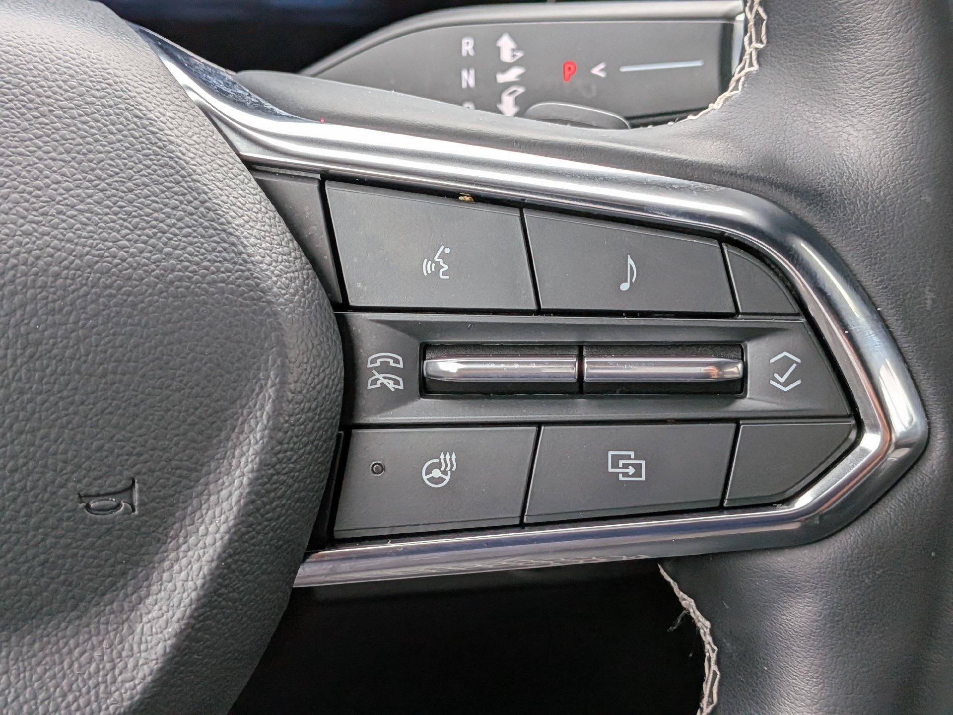 Used 2026 Chevrolet Traverse LT w/ Driver Confidence Package FWD image 30