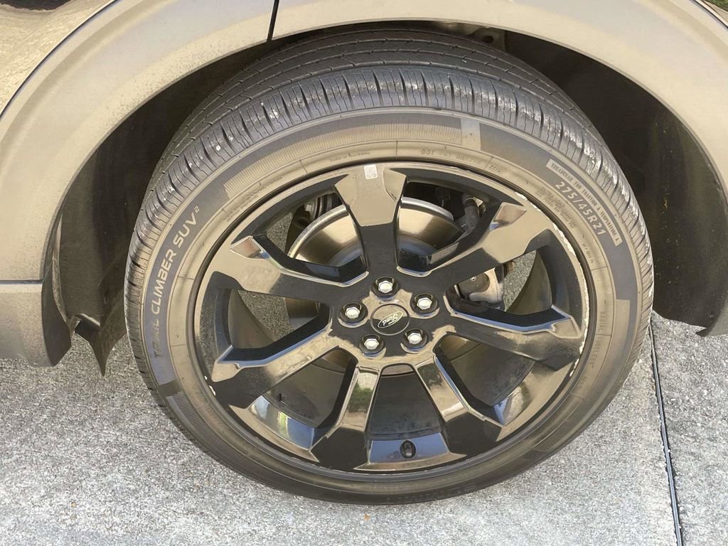 Certified 2023 Ford Explorer ST-Line w/ Class IV Trailer Tow Package image 9