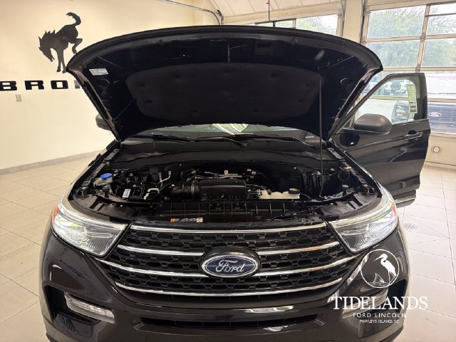 Certified 2022 Ford Explorer XLT w/ Equipment Group 202A RWD image 27