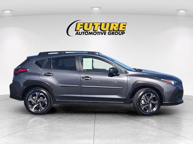 Used 2024 Subaru Crosstrek 2.0i Premium AWD/4WD image 3