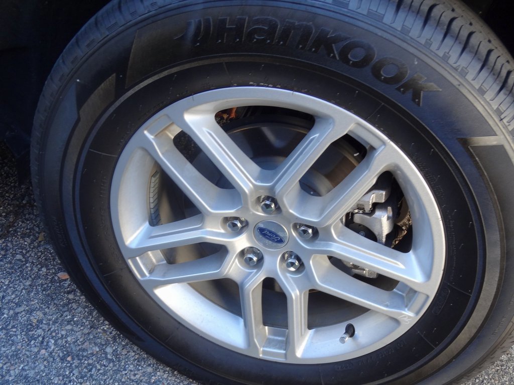 Certified 2025 Ford Explorer Active image 13