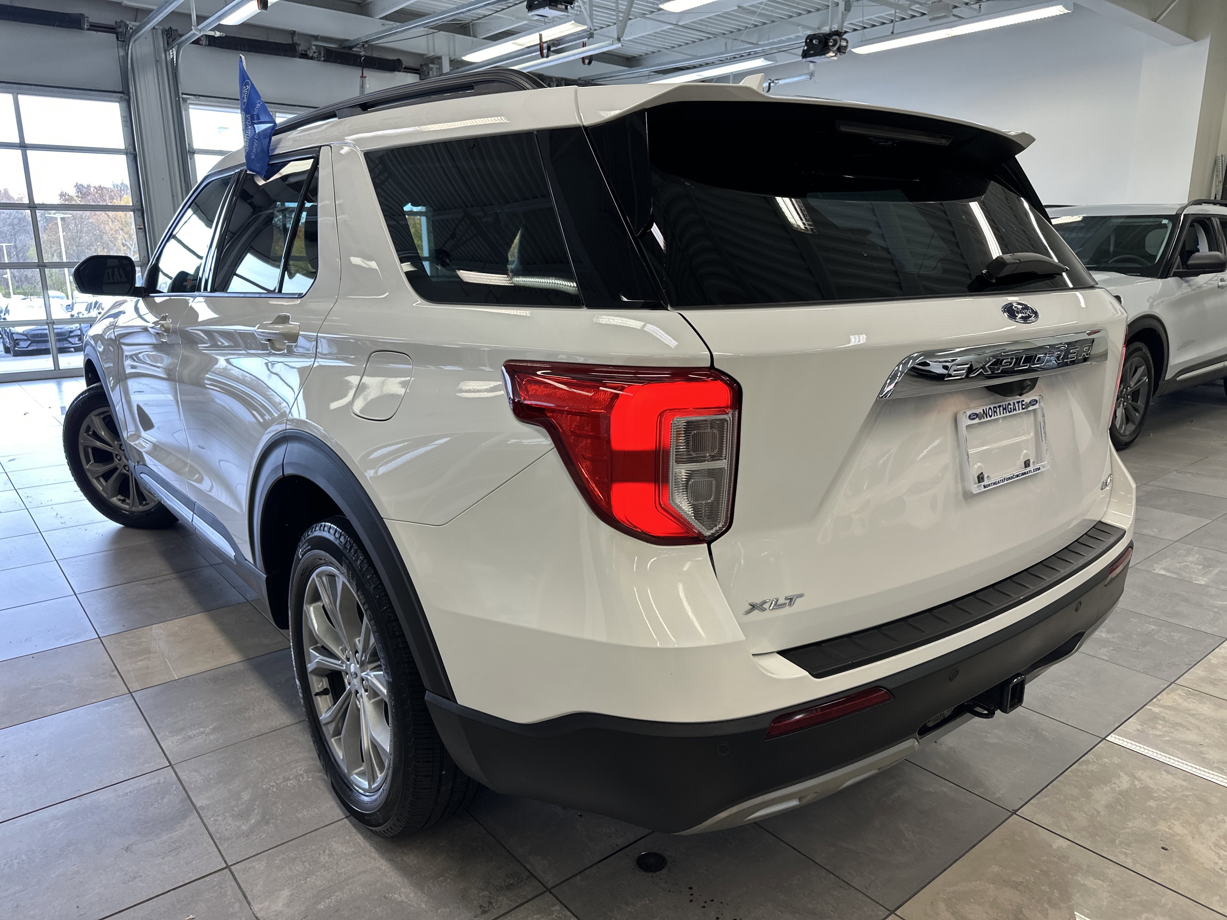 Certified 2022 Ford Explorer XLT w/ Equipment Group 202A image 3