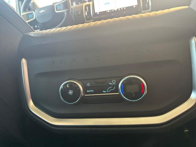 Certified 2025 Ford Expedition Active RWD image 19