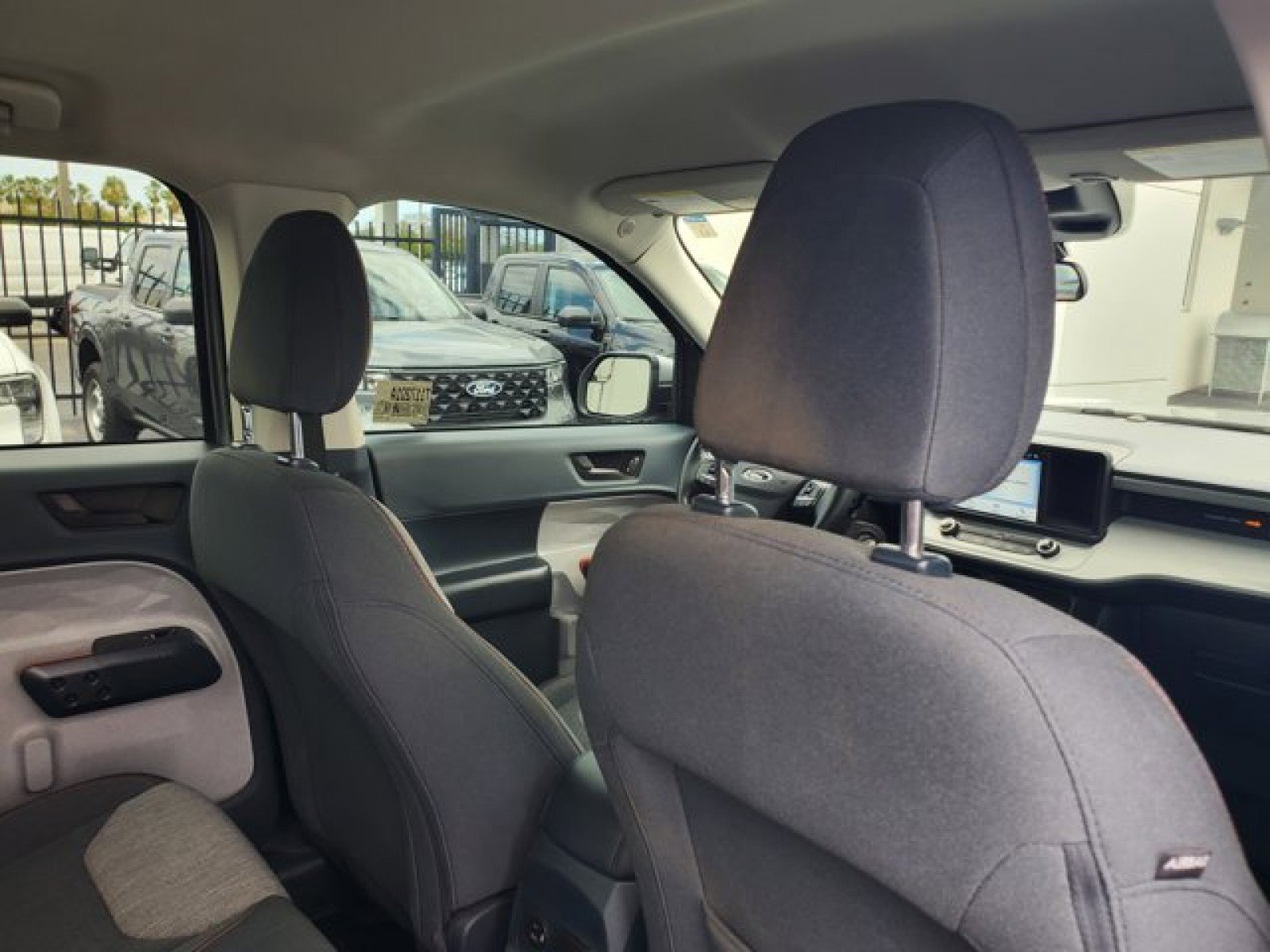 Certified 2022 Ford Maverick XLT w/ XLT Luxury Package FWD image 29