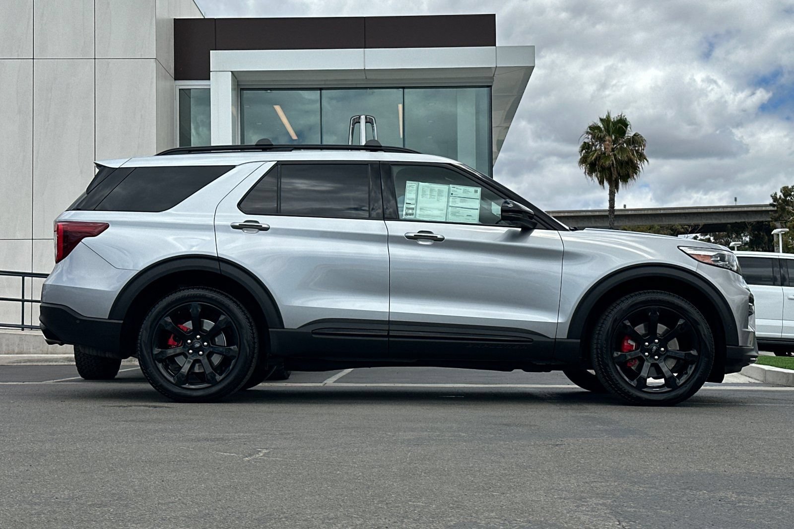 Certified 2023 Ford Explorer ST w/ Equipment Group 401A AWD/4WD image 2