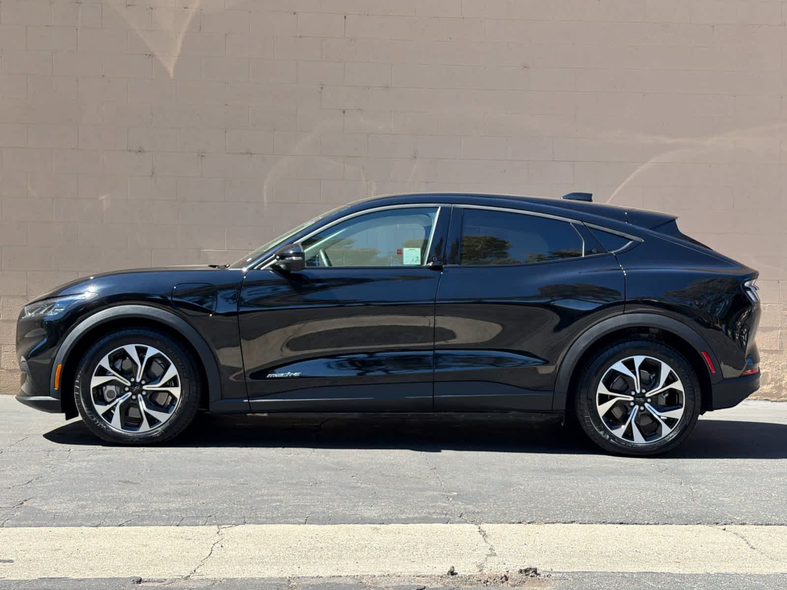 Certified 2025 Ford Mustang Mach-E Select RWD image 5
