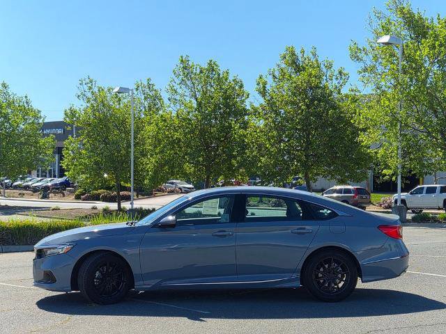 Used 2021 Honda Accord Touring image 2