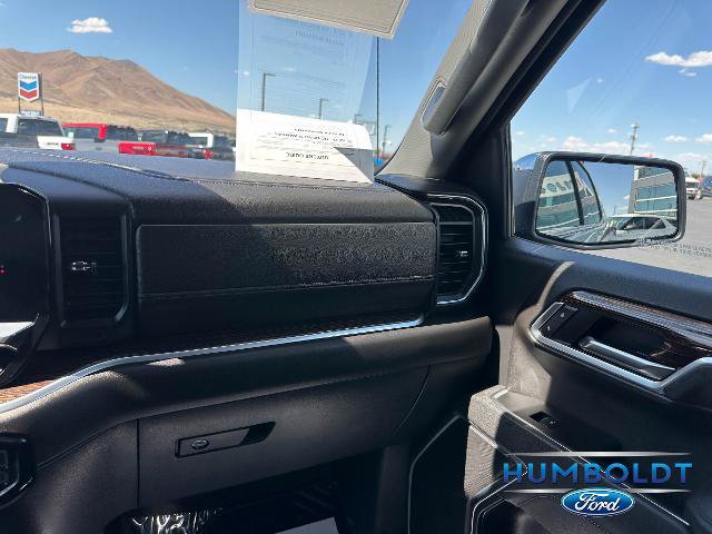 Used 2025 GMC Sierra 1500 SLE AWD/4WD image 25