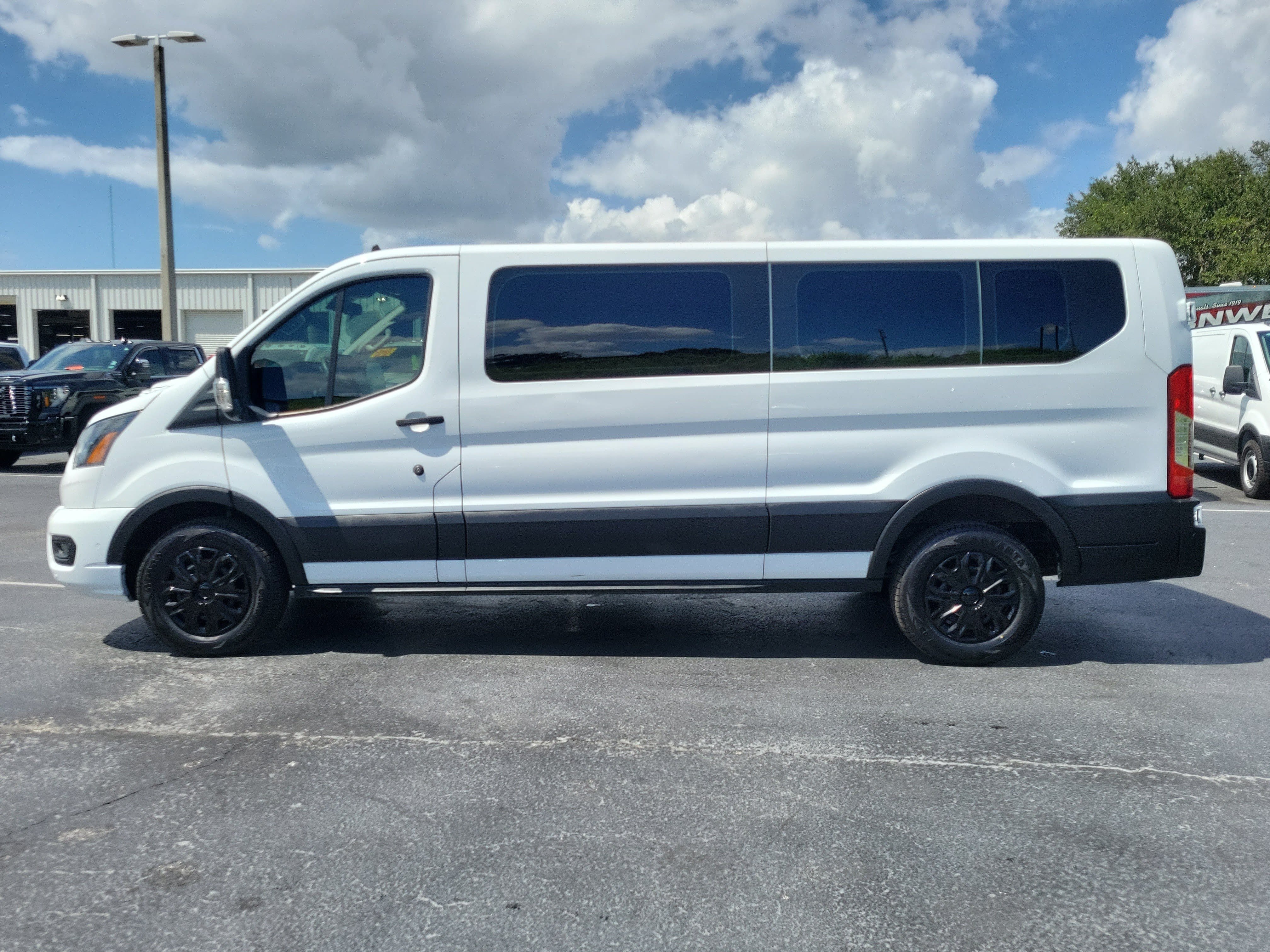 Certified 2023 Ford Transit 350 XLT RWD image 6