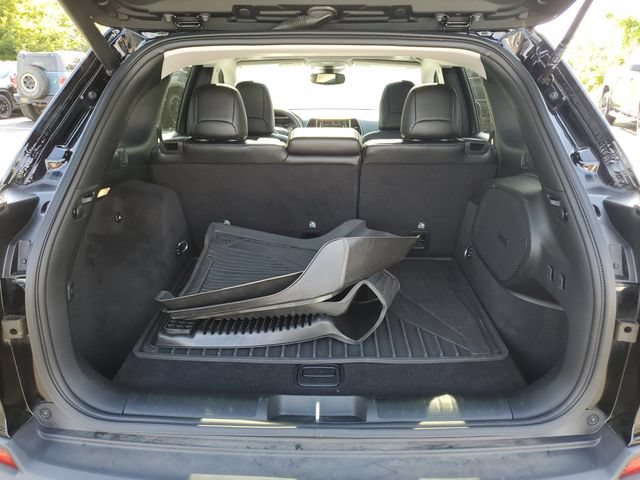Used 2022 Jeep Cherokee Limited w/ Elite Package AWD/4WD image 35