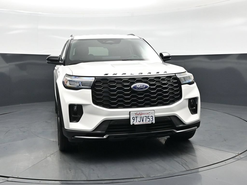 Certified 2025 Ford Explorer ST-Line w/ ST-Line Street Pack AWD/4WD image 51