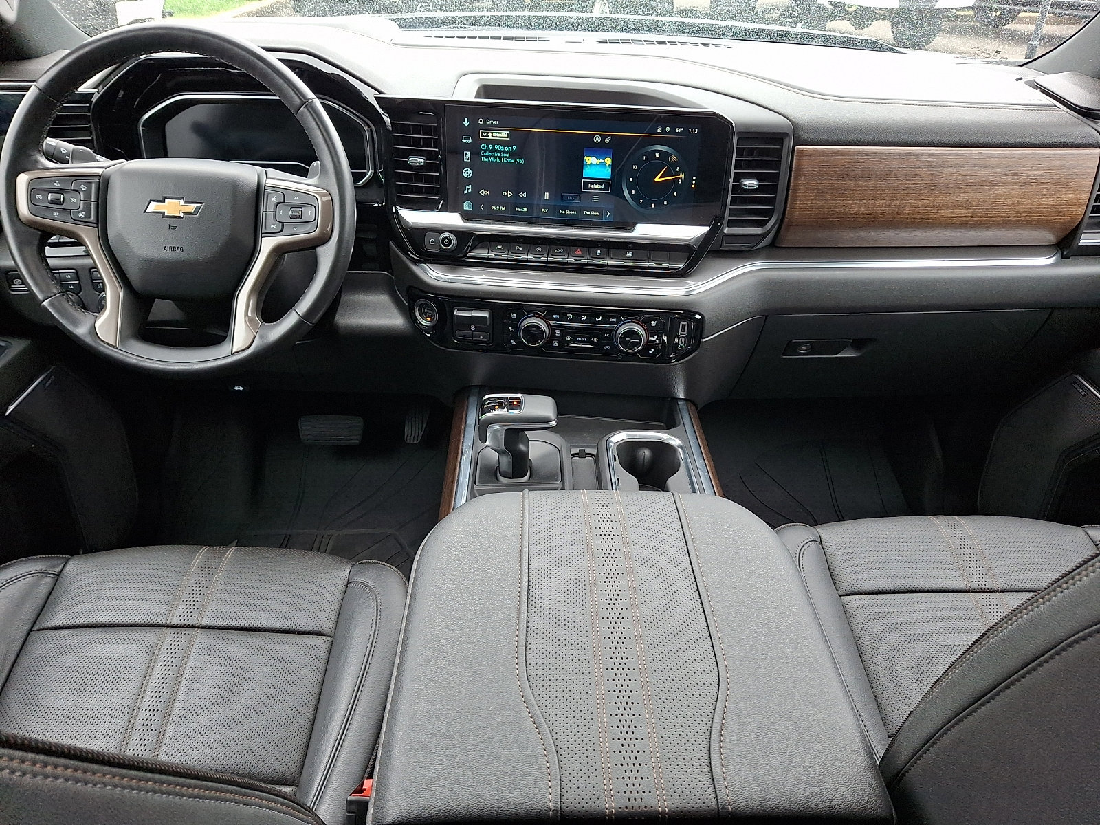 Used 2023 Chevrolet Silverado 1500 High Country w/ High Country Premium Package image 14